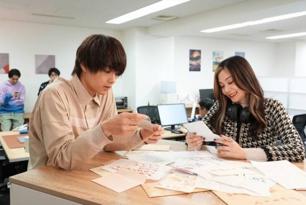 「真犯人フラグ」6話　桜井ユキ“朋子”の奇行に「普通に別件で逮捕」などの感想殺到、衝撃映像にも疑惑の声