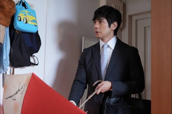 「真犯人フラグ」6話　桜井ユキ“朋子”の奇行に「普通に別件で逮捕」などの感想殺到、衝撃映像にも疑惑の声