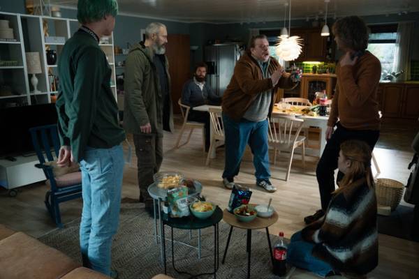 マッツ・ミケルセン、娘役を演じたアンドレアを絶賛『ライダーズ・オブ・ジャスティス』インタビュー