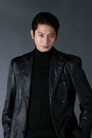 向井理主演で「婚活探偵」ドラマ化、婚活に挑むコミカルな探偵に