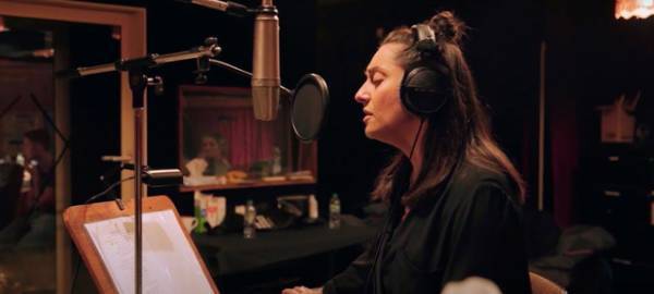 若手歌手が歌姫を完全再現！『ヴォイス・オブ・ラブ』“奇跡の歌声”特別映像