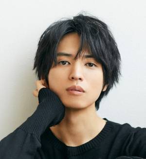 須藤蓮が武田玲奈“三女”の彼氏役、高杉真宙＆桐山漣らも出演「おいハンサム!!」