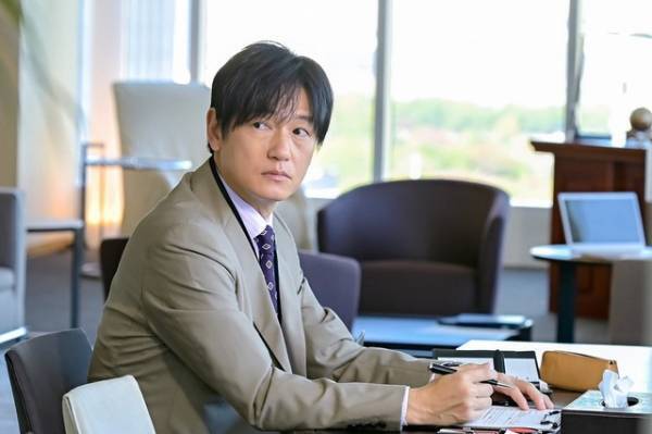 「最愛」8話、井浦新“加瀬”への疑惑に悲痛な叫び広がる…津田健次郎“ブラック山尾”に恐怖する声も