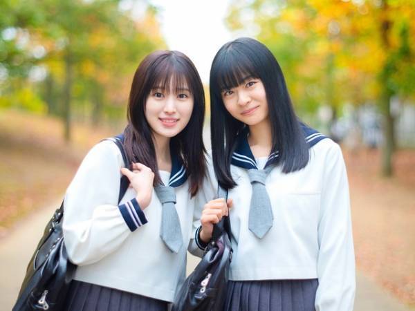 福本莉子、莉子は「しっかりしていて丁寧」『君が落とした青空』2ショット写真