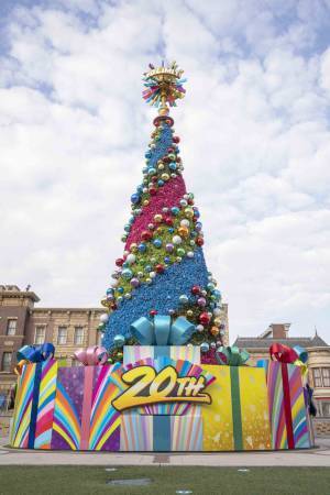 ムロツヨシ「ボス・ベイビーがとっても奮闘」多部未華子とUSJイベントに登場