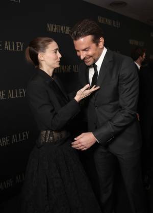 ギレルモ・デル・トロ監督「時代の不安が反映されている」新作『ナイトメア・アリー』プレミア