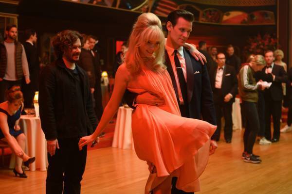 マット・スミス、トーマシン＆アニャと華麗にダンス『ラストナイト・イン・ソーホー』本編映像