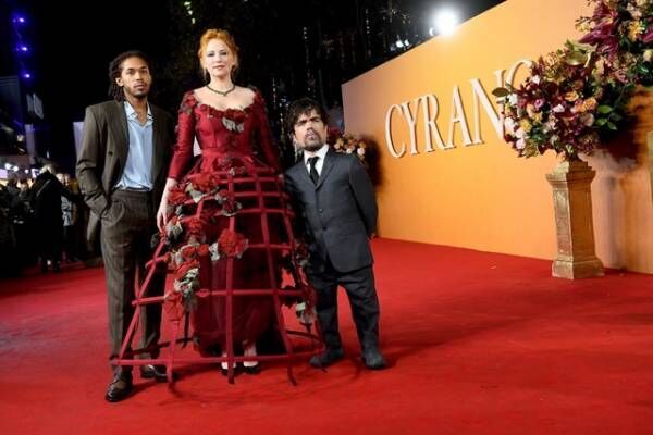 ピーター・ディンクレイジ、映画賞に続々ノミネートは「とても嬉しい」『シラノ』UKプレミア