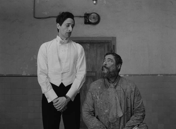 ウェス監督、ベニチオ・デル・トロと念願のタッグ『フレンチ・ディスパッチ』ストーリー予告＆メイキング