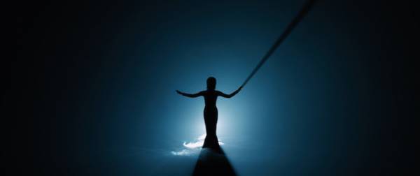 力強い歌声が響く「マイ・ハート・ウィル・ゴー・オン」歌唱シーンを完全再現『ヴォイス・オブ・ラブ』