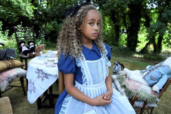 アンジェリーナ・ジョリー最新作『アリス＆ピーター・パン はじまりの物語』DVDリリース決定