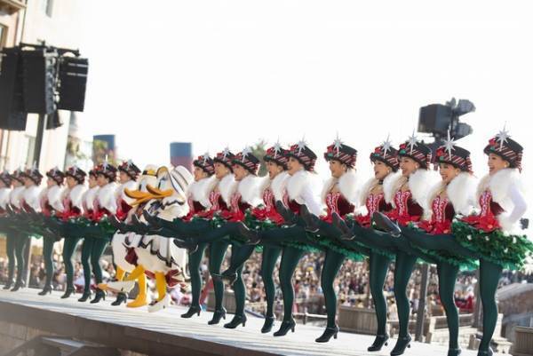 【ディズニー】20周年の東京ディズニーシー、過去のクリスマスイベント風景を公開