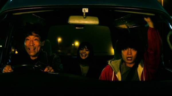 岸谷五朗＆岡山天音＆岸井ゆきの、3人の役作りは即興演技？「No Activity」コメント＆場面写真