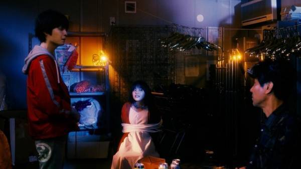 岸谷五朗＆岡山天音＆岸井ゆきの、3人の役作りは即興演技？「No Activity」コメント＆場面写真