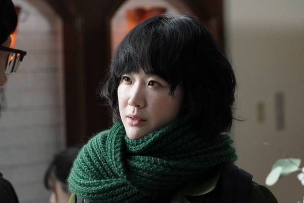 黒木華主演「ゴシップ」野村周平＆石井杏奈ら“ニュースサイト”編集部の場面写真解禁