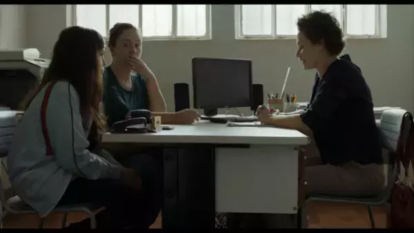 「ポジティブで希望のある物語を」ブラジルに生きるトランスジェンダーの10代描く『私はヴァレンティナ』公開