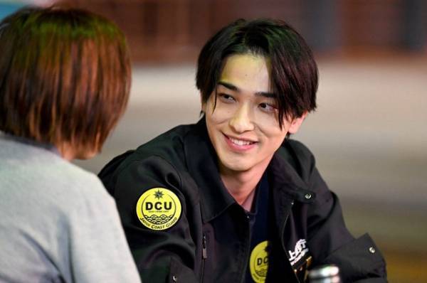 「DCU」1話　阿部寛“新名”湯舟からの登場に「始まり方がテルマエ」とSNS沸く、ラストシーンを“考察”する動きも