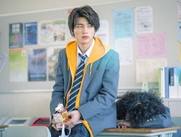 板垣瑞生、こだわりの“ひょっとこ”シーン『君が落とした青空』場面写真