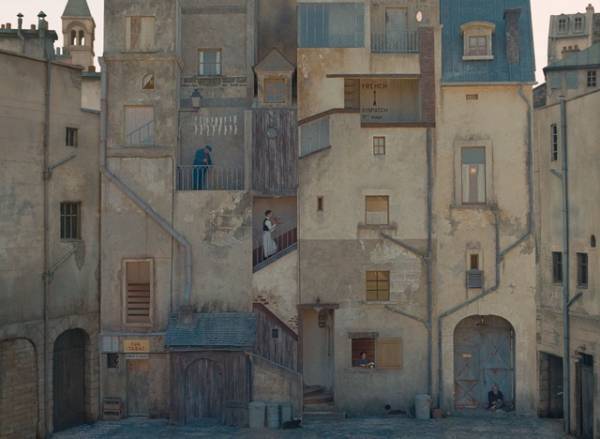 ウェス・アンダーソンの世界を作る立役者の1人『フレンチ・ディスパッチ』美術監督に聞く 「狙ったのはバランス感」