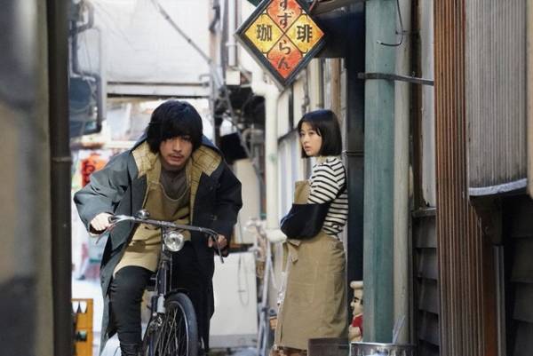 「逃亡医F」第2話、成田凌と馬場ふみかの共演に「コードブルー思い出す」の声続出、桐山照史“長谷川”には“真犯人説”も