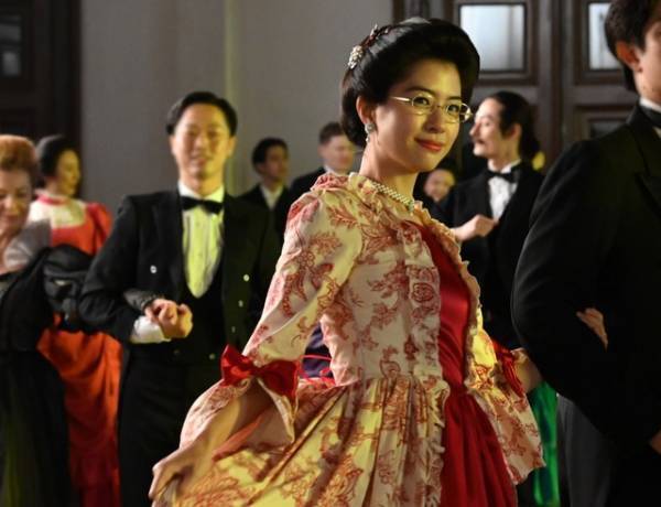 池田エライザ＆佐久間由衣、広瀬すず“梅”の親友役で出演 SPドラマ「津田梅子」