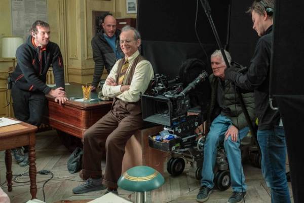 「家族の一員になれて光栄」キャスト＆スタッフの信頼関係映し出す『フレンチ・ディスパッチ』メイキング映像