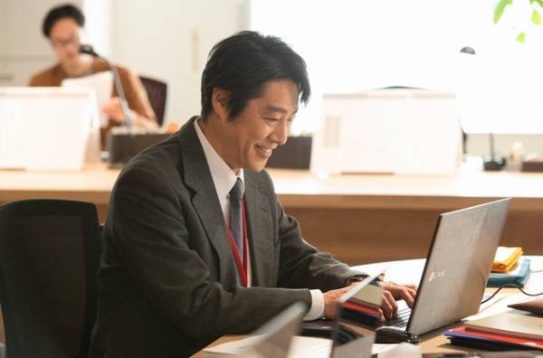 「妻、小学生になる。」2話 神木隆之介“友利”、石田ゆり子“貴恵”との姉弟ぶりに「雰囲気似てる」「この組み合わせ最高」の声、キャスティングに絶賛の嵐