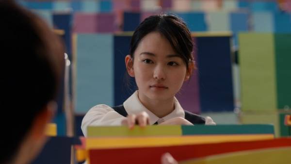 死の理由を知る人物とは…？『HOMESTAY』重要人物たちの場面写真公開