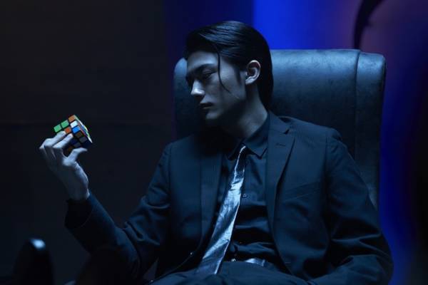 「俺が喰ってやるよ」横浜流星が“賭郎”に挑む『嘘喰い』特別映像