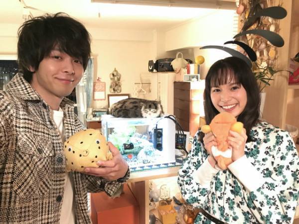 中村倫也、関水渚へ指輪を差し出す…『ウェディング・ハイ』プロポーズシーン＆オフショット解禁