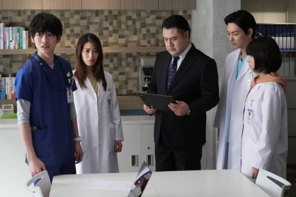「ドクターホワイト」第4話 “佐久間”高橋文哉に「伸びしろすごそう」「演技上手くなってる」などの声続出