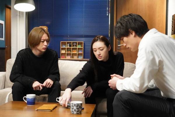 「ケイ×ヤクーあぶない相棒―」5話、1枚の毛布にくるまる鈴木伸之“一狼”＆犬飼貴丈“獅郎”…おまけシーンにSNS「可愛い」連発、洗い物する獅郎にもTLざわめく