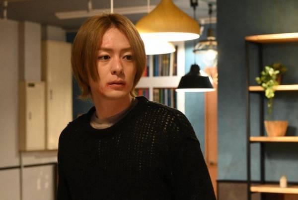 「ケイ×ヤクーあぶない相棒―」5話、1枚の毛布にくるまる鈴木伸之“一狼”＆犬飼貴丈“獅郎”…おまけシーンにSNS「可愛い」連発、洗い物する獅郎にもTLざわめく