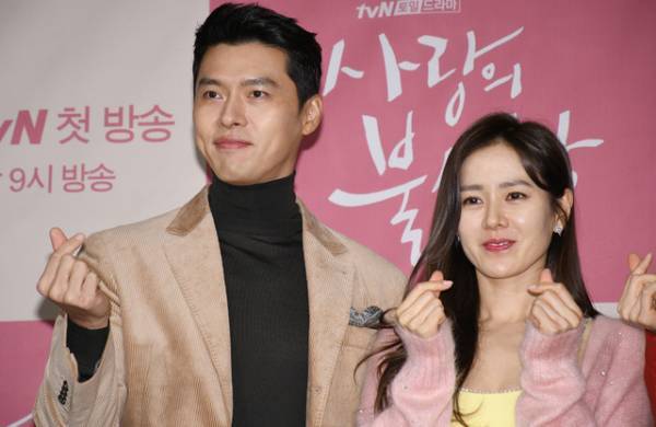 ソン・イェジン＆ヒョンビン「愛の不時着」婚に祝福相次ぐ「また観たくなった」「アツすぎる」