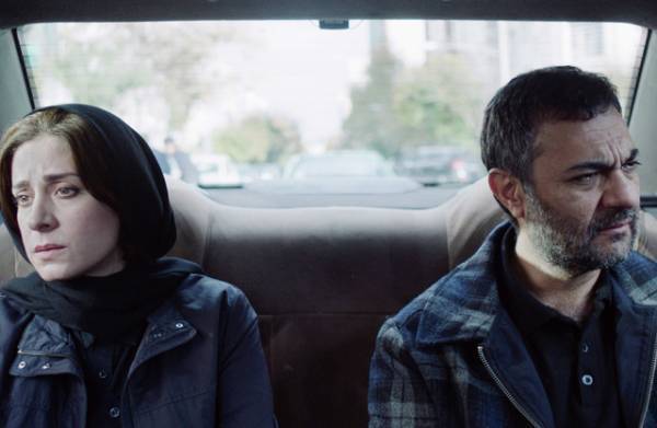 「人として私に謝って」正義のために闘う迫真の演技『白い牛のバラッド』本編映像