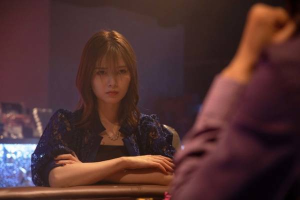 白石麻衣、“目と声”の演技で蘭子を魅力的に表現　ドラマ版「嘘喰い」新場面写真