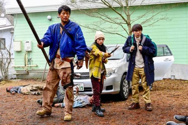 竹内涼真“響”、“教祖”玉山鉄二に洗脳される!?「君と世界が終わる日に」新章S3予告編