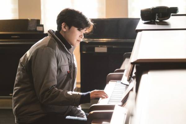 繊細で温かな恋の行方は…ハン・ジミン＆パク・ヒョンシク『二つの光』場面写真