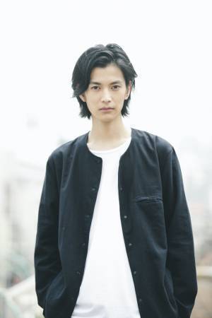 渡邊圭祐、深山家の三男役で出演　土屋太鳳主演「やんごとなき一族」