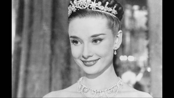 『オードリー・ヘプバーン』公開記念『ローマの休日』『パリの恋人』ほか8作品を特集放送