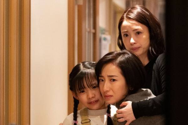 「となりのチカラ」第6話、松本潤“チカラ”、虐待夫との直接対決に「目の表情にゾクゾクした」の声、一方「灯ちゃんの心の中に早く気づいて」の声も