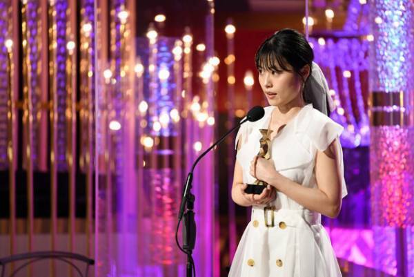 【第45回日本アカデミー賞】『花束みたいな恋をした』有村架純、最優秀主演女優賞を受賞！