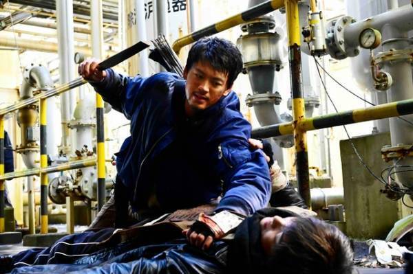 竹内涼真×教団×Xで三つ巴の闘い！ 鬼気迫るアクション場面写真「君と世界が終わる日に」S3