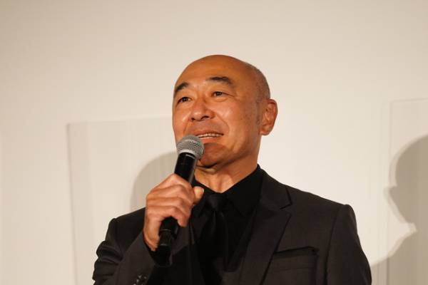 岩田剛典「監督のディレクションが予想外すぎて」見どころシーン明かす『ウェディング・ハイ』