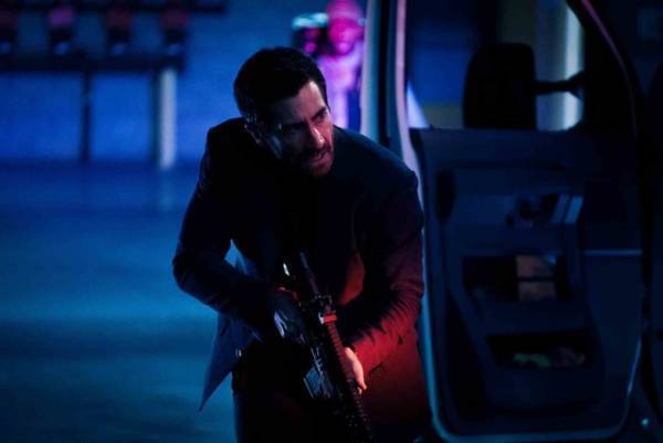 ジェイク・ギレンホール、最新作『アンビュランス』では銀行強盗に！映画ファンを惹きつける魅力とは？