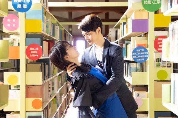 小日向文世が「恋愛論」作者スタンダールに大変身！「恋に落ちたおひとりさま」