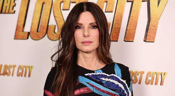 サンドラ・ブロック、俳優業を休業へ「子どもたち、家族と一緒に過ごしたい」