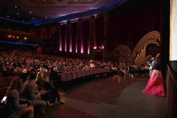 ダニエル・ラドクリフ「ついに世界に送り出せる」サンドラ・ブロック主演『ザ・ロストシティ』プレミア大盛況