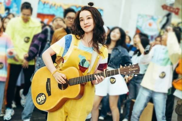 潔癖症のピアノ教師と才能秘めたミュージシャンの“起死回生”描く『僕と彼女のファースト・ハグ』5月公開