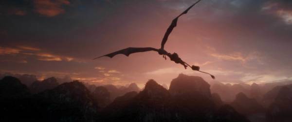 エディ・レッドメインが物語の鍵を握る魔法動物たちを解説『ファンタビ』最新作特別映像